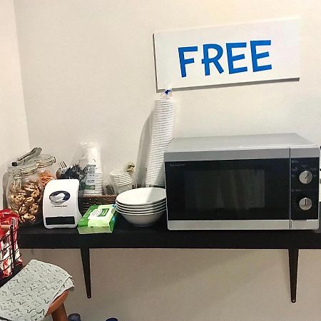 Uh Hostel Bang Saen Ngoại thất bức ảnh