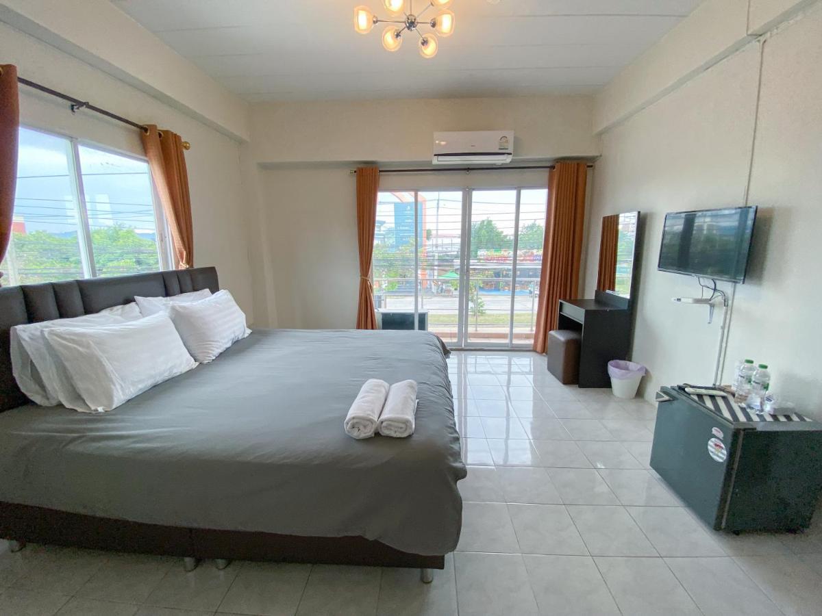 Uh Hostel Bang Saen Ngoại thất bức ảnh