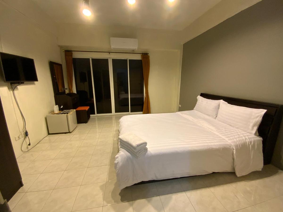 Uh Hostel Bang Saen Ngoại thất bức ảnh